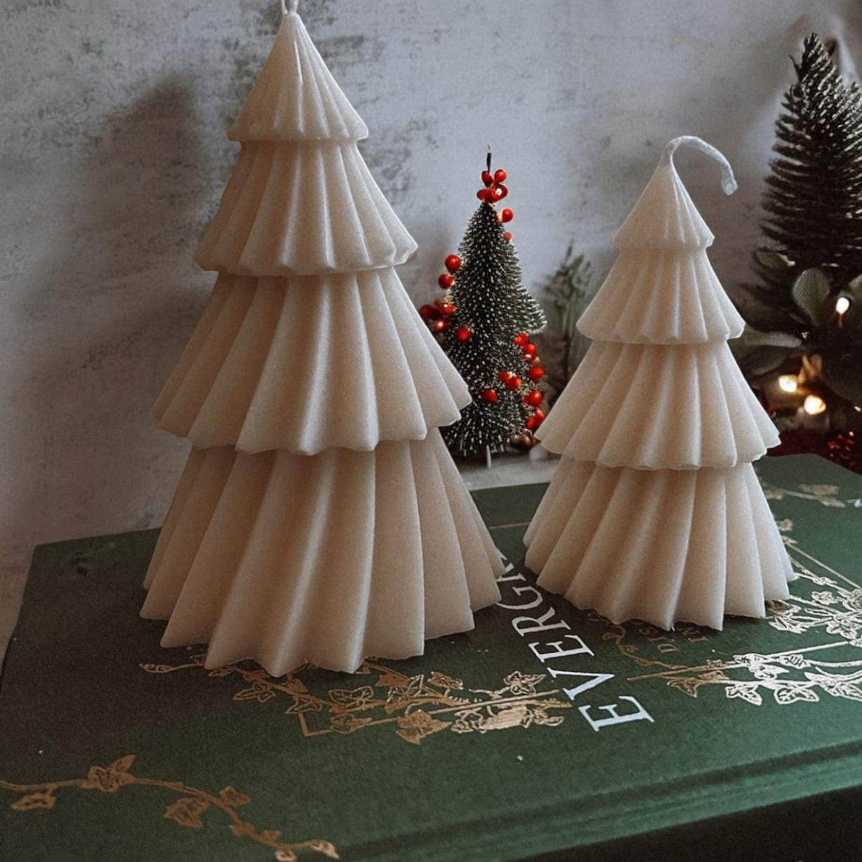 Christmas Tree, Unscented, Vegan Soy Wax Sculptural Candle, Perfect Gift and Home Décor for Christmas Parties and Events